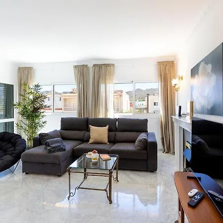 B3 Bohemian Apartment